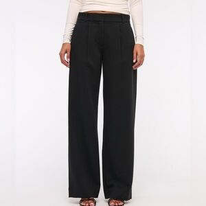 Abercrombie & Fitch Low Rise Tailored Black Pants | Size: 24 short | NWT